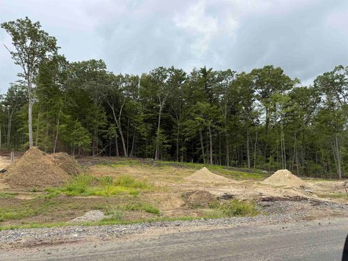 19 Bald Hill Rd, Raymond, NH, 03077-1904 | Card Image