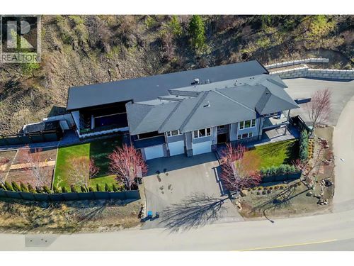 2875 Shayler Rd, Kelowna, BC, V1V2R1 | Card Image