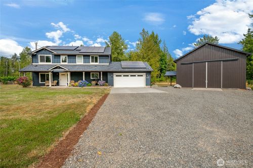 9870 Foxhurst Ct, Blaine, WA, 98230-8911 | Card Image