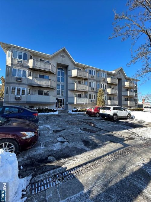 776 N 6th St, Newark, NJ, 07107-2730 | Card Image