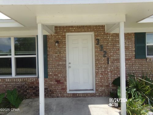 3921 E 10th St, Panama City, FL, 32404-9450 | Card Image