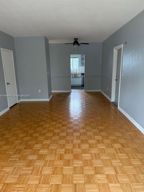 apt-10-9281 W Bay Harbor Dr, Bay Harbor Islands, FL, 33154-2735 | Card Image