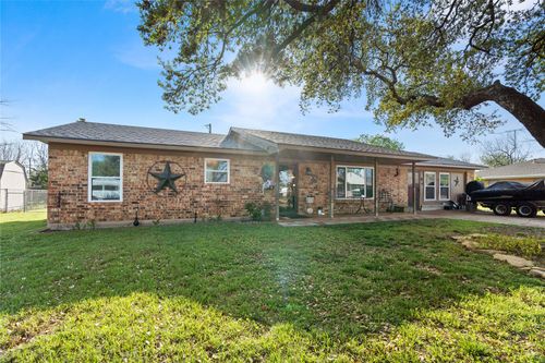 514 S Llano St, Whitney, TX, 76692-2811 | Card Image