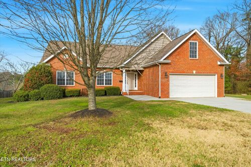 803 Micah St, Maryville, TN, 37804-3084 | Card Image