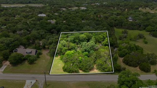 228 River Forest Dr, Boerne, TX, 78006-3820 | Card Image