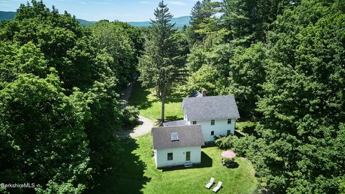 10 Prospect Hill Rd, Stockbridge, MA, 01262-9715 | Card Image