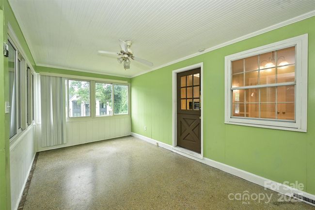 Sunroom | Image 28