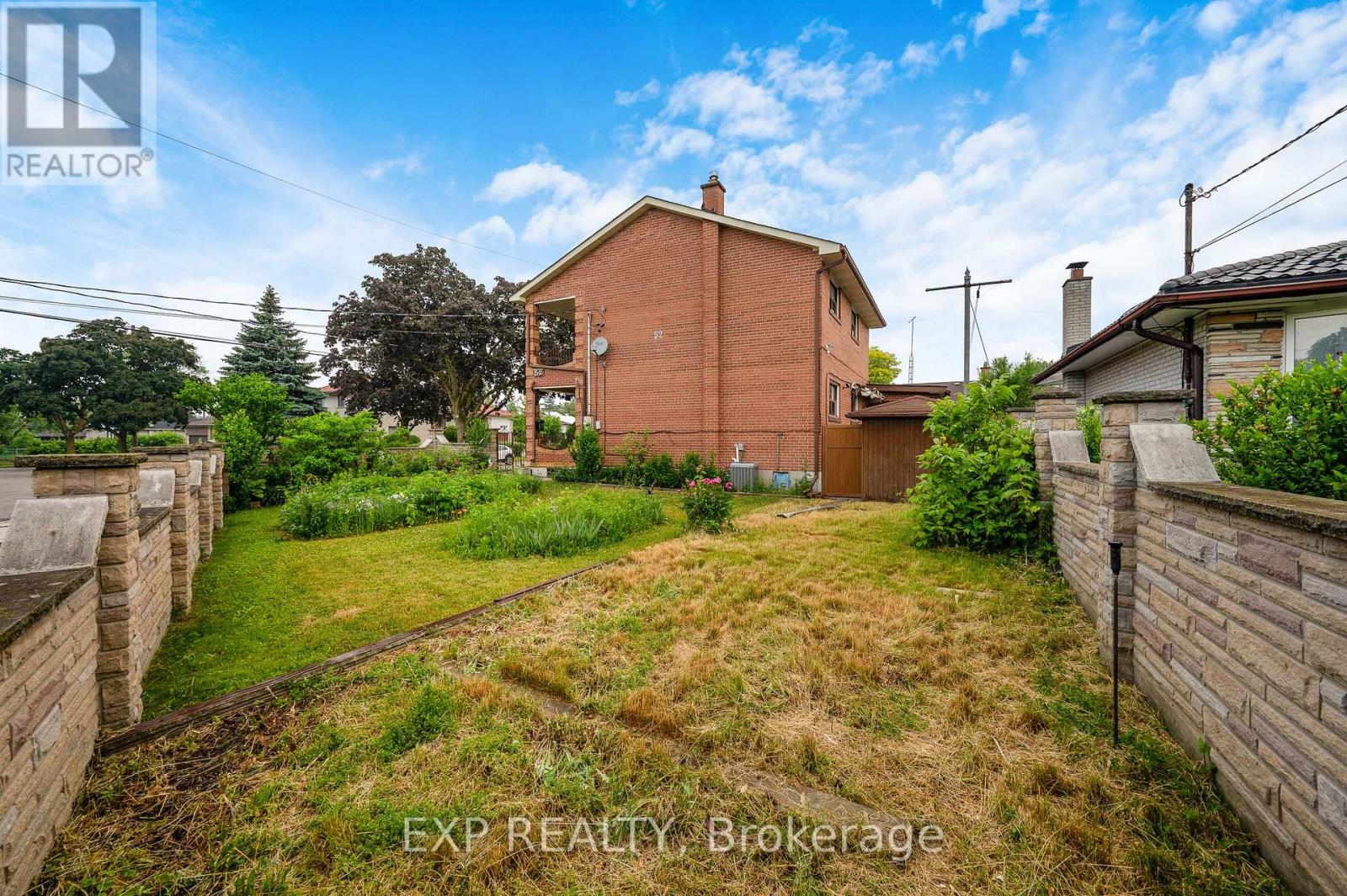 Residential in Toronto (Humbermede) 4