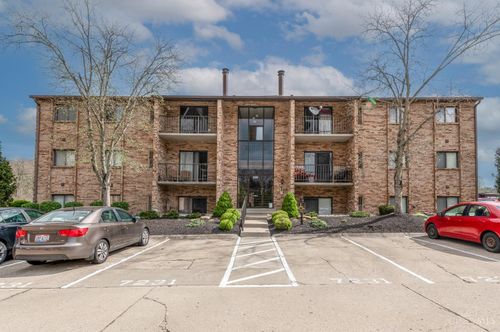 7231 Creekview Dr, Colerain Twp, OH, 45247-3032 | Card Image