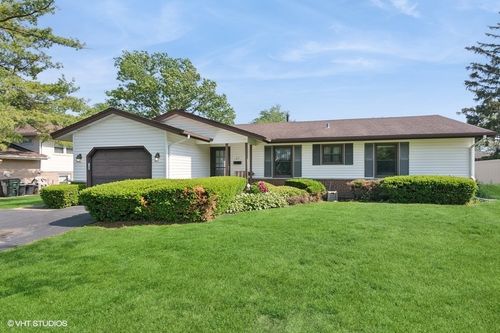 27 Keswick Rd, Elk Grove Village, IL, 60007-3607 | Card Image