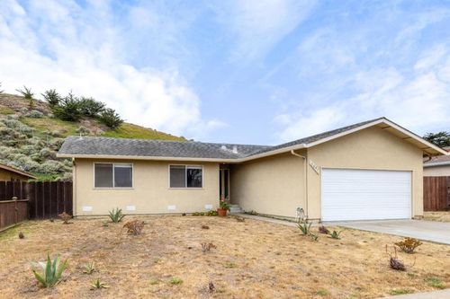 3097 Messinger Dr, Marina, CA, 93933-2810 | Card Image