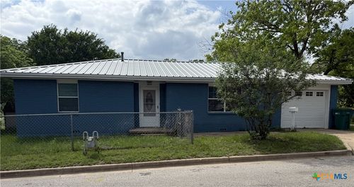 502 S 5th St, Gatesville, TX, 76528-2010 | Card Image
