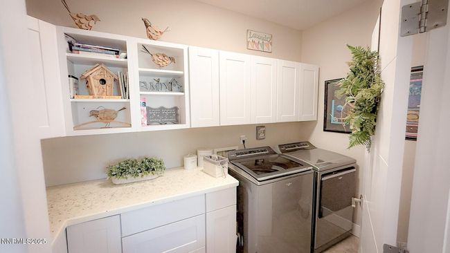 Laundry room/ washer and dryer included | Image 8