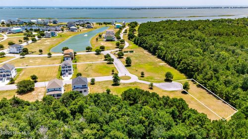 230 Colleton Sq, Newport, NC, 28570-3805 | Card Image