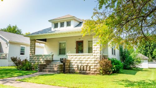 315 E Elmwood St, Pontiac, IL, 61764-1303 | Card Image