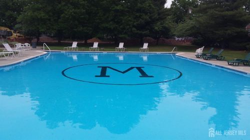 apt-3a-197 Evergreen Rd, Edison, NJ, 08837-2452 | Card Image