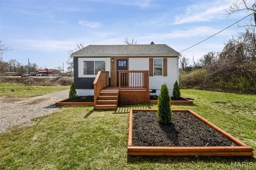 4132 Pontoon Rd, Granite City, IL, 62040-4344 | Card Image