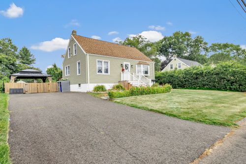 260 Marcroft St, Stratford, CT, 06614-3853 | Card Image