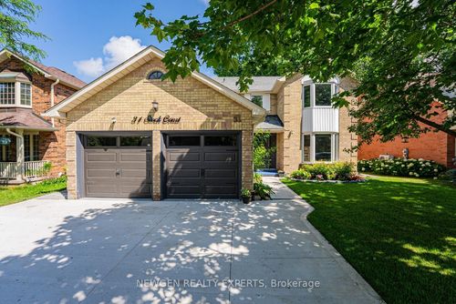 31 Stock Crt, Cambridge, ON, N3C3R4 | Card Image