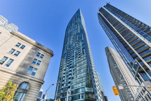 405-8 The Esplanade, Toronto, ON, M5E0A6 | Card Image