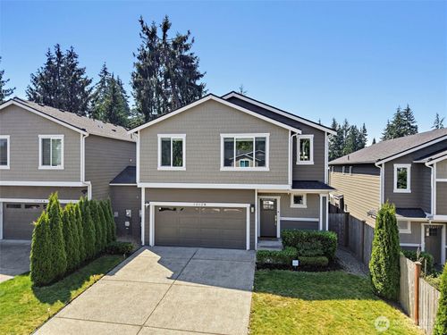 b-1312 170th Pl Sw, Lynnwood, WA, 98037-3343 | Card Image