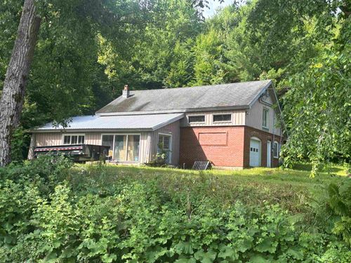 3848 Main Rd, Huntington, VT, 05462-9583 | Card Image