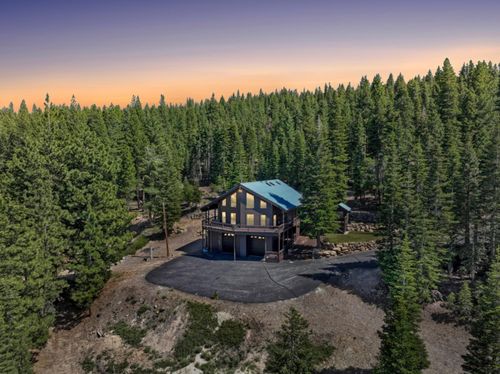 16746 Tewksbury Dr, Truckee, CA, 96161-1262 | Card Image