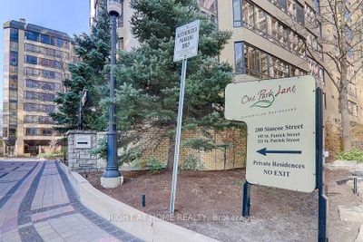 905 - 195 St Patrick St, Condo with 2 bedrooms, 2 bathrooms and 1 parking in Toronto ON | Image 1