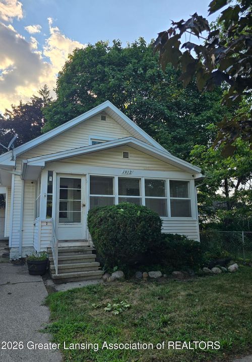 1912 Rundle Ave, Lansing, MI, 48910-9017 | Card Image