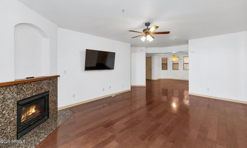 unit-307-5104 N 32nd St, Phoenix, AZ, 85018-1476 | Card Image