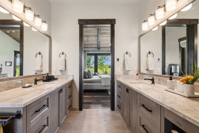 Master Bathroom 2 | Image 45