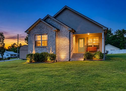 1702 Old Highway 31 E, Westmoreland, TN, 37186-2066 | Card Image