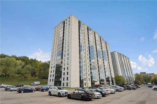 508-35 Green Valley Dr, Kitchener, ON, N2P2A5 | Card Image