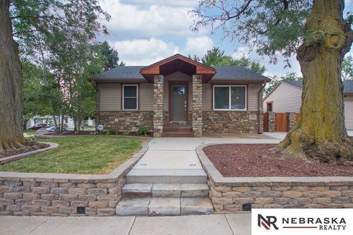 1745 Stockwell St, Lincoln, NE, 68502-5476 | Card Image
