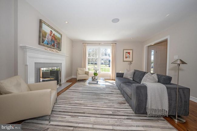 375 Colket Ln, House other with 5 bedrooms, 3 bathrooms and null parking in WAYNE PA | Image 4