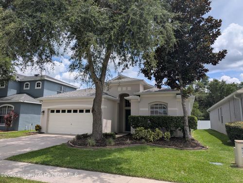 109 Fairmont Dr, Spring Hill, FL, 34609-2027 | Card Image