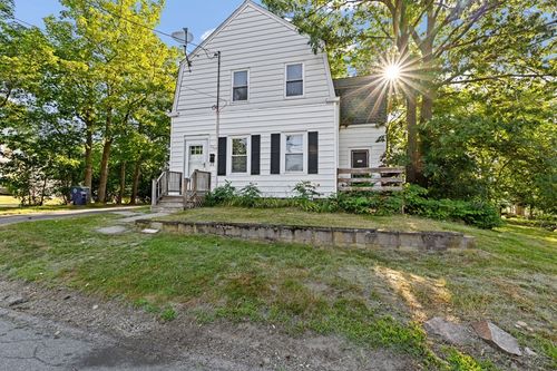 105 Prospect St, Braintree, MA, 02184-3500 | Card Image