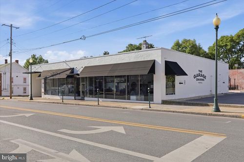 419 W King St, MARTINSBURG, WV, 25401-3203 | Card Image