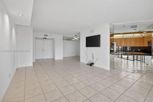 405-20281 E Country Club Dr, Aventura, FL, 33180-3025 | Card Image