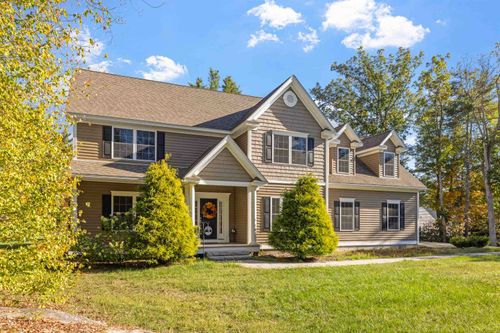 59 Hawthorne Dr, Auburn, NH, 03032-3550 | Card Image