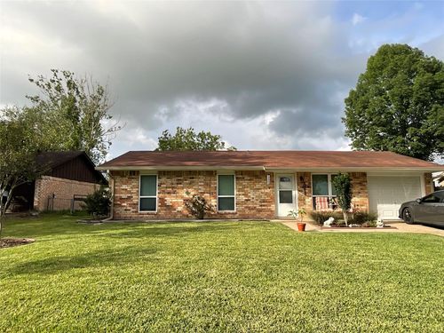 105 Kimberly Ln, Yoakum, TX, 77995-4701 | Card Image