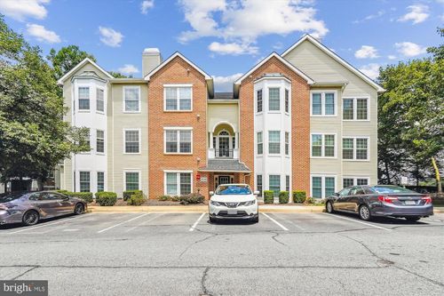 a302-4138 Fountainside Ln, FAIRFAX, VA, 22030-7437 | Card Image