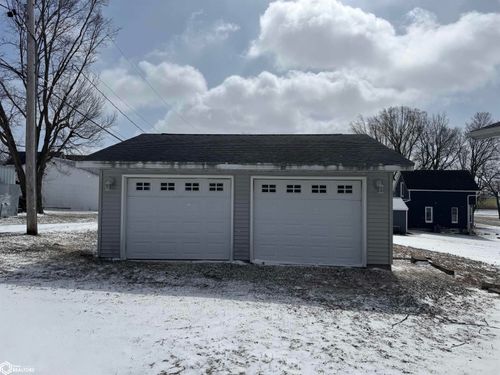 1608 Grant St, Tama, IA, 52339-1110 | Card Image