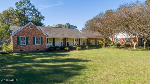 102 Melrose Montebello Pkwy, Natchez, MS, 39120-4718 | Card Image
