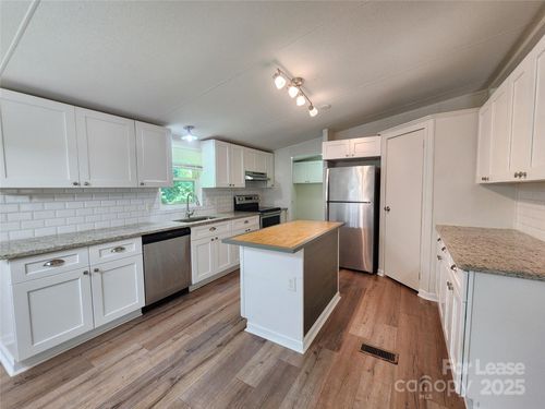 1225 Bostwood Ln, Concord, NC, 28025-6803 | Card Image