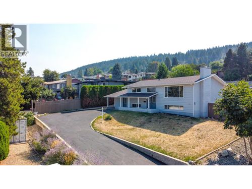 11429 Priest Valley Dr, Coldstream, BC, V1B1B4 | Card Image