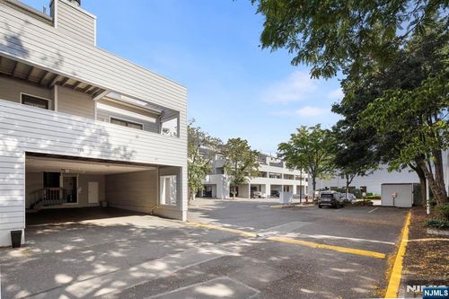 766 Spinnaker Ct, Secaucus, NJ, 07094-2231 | Card Image