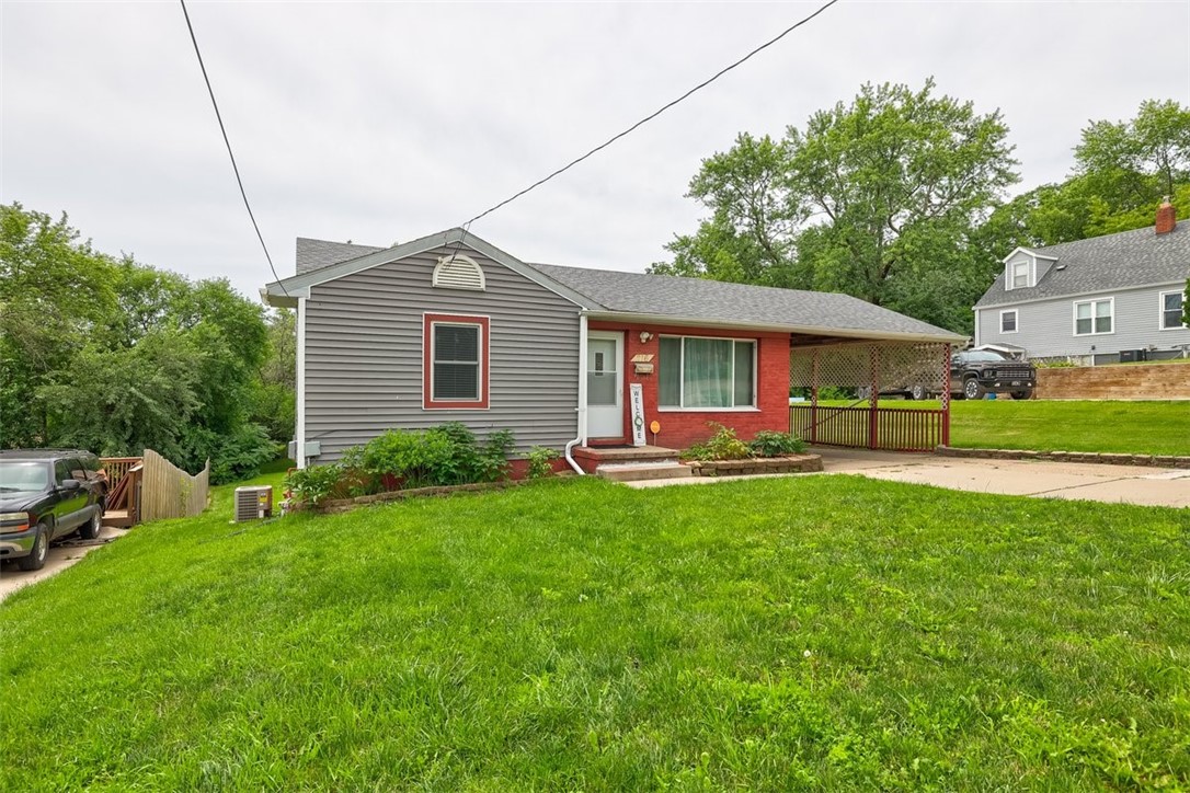 Virginia Ave, Des Moines, IA 50315