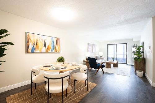 apt-303-1 Greenbriar Dr, North Reading, MA, 01864-3126 | Card Image