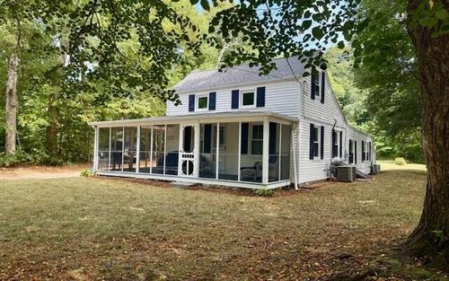 428 Main St, Cotuit, MA, 02635-3121 | Card Image